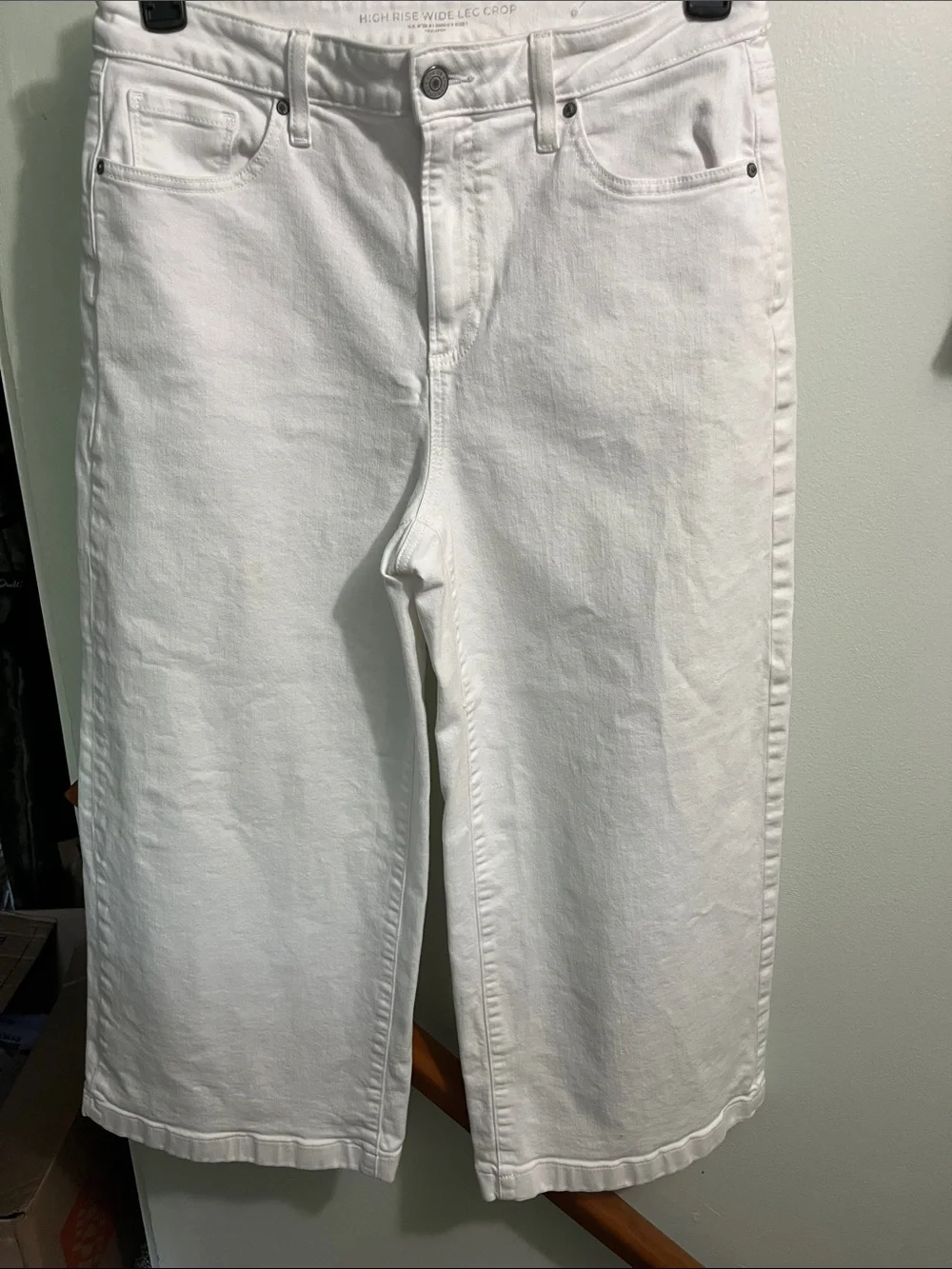CHICO'S White High Rise Wide Leg Crop Jean